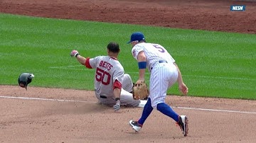 BOS@NYM: Betts lifts RBI triple, ties game in the 7th