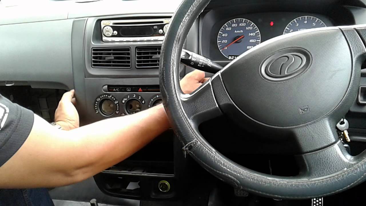 Cara cara membuka panel konsol Radio Perodua Viva - YouTube