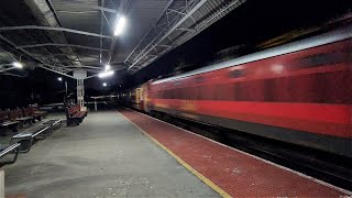 16865 - Uzhavan Express Thrashes On Max Permit Speed Chennai - Thanjavur Indian Railways
