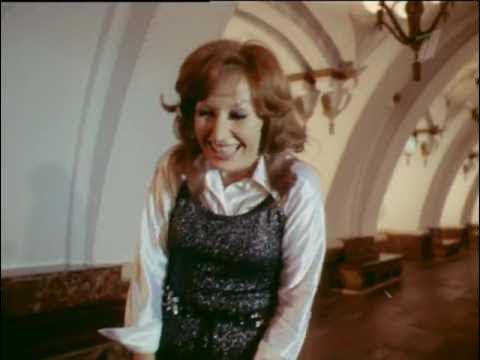Алла Пугачева - Арлекино - YouTube