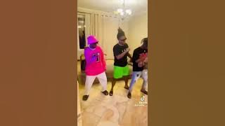 Chino kidd na group lake wakicheza《ABO MVELO》Official dance