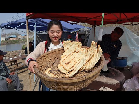 小喬帶大家品嚐蘇北特色小吃，一塊錢一塊，搭配豆腐腦味道太好了