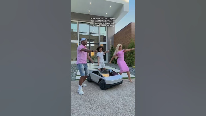 When your son wanna play Roblox Brookhaven. #shorts #roblox #brookhaven #mom #cybertruck #tesla