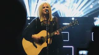 Avril Lavigne - Wish You Were Here - Live in Paris, France 2023-04-12 (Multicam + Pro audio)