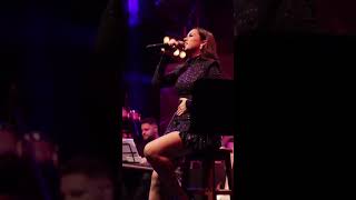 Tuğba Yurt - Sen Ağlama Resimi