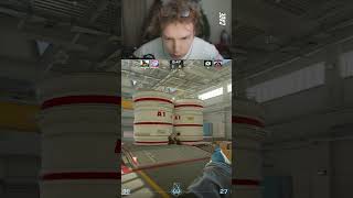 StRoGo's tense setup gone wrong 💀 #counterstrike #cs2 #twitchclips