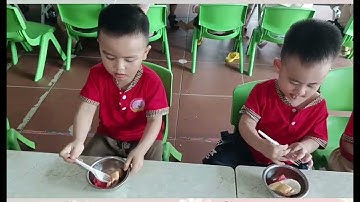 Các bé, Nhóm 1 25-36 tháng. Dự tiệc Buffet lần 1. Năm học: 2025-2026