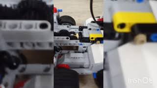 Робот погрузчик из лего ev3.