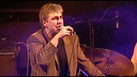 Sense Of Purpose (w/Mark Burgess) · THE SOUND ADRIAN BORLAND @ Paradiso Amsterdam 2006 [16/20]