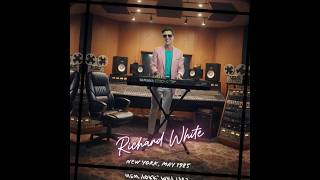 Richard White - STARLIGHT Keyboard Player