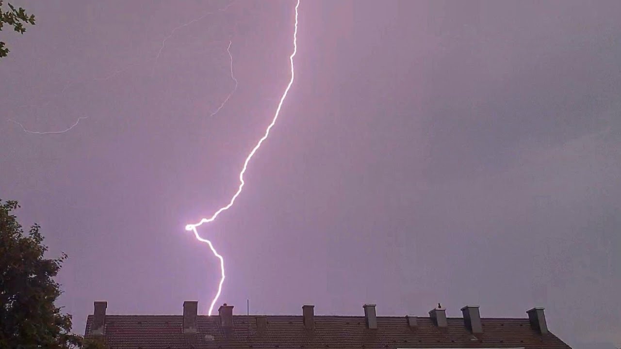 Schweres Unwetter mit heftigen Naheinschlägen vom 13.08.24