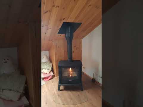 Чавунна піч Nordflam TORIA, видео 1