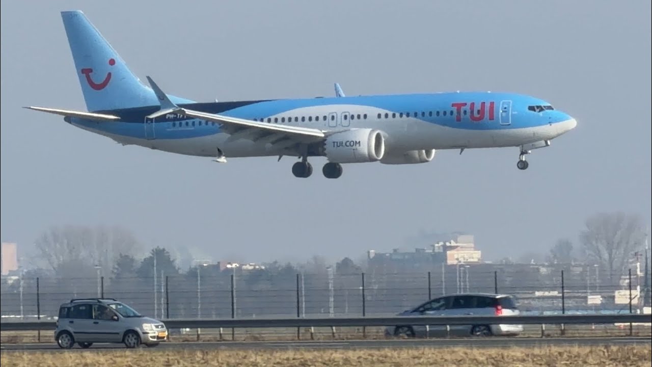 BOEING 737 MAX 8 TUI FROM SALEN TO AMSTERDAM LANDING SCHIPHOL AIRPORT PHTFT 