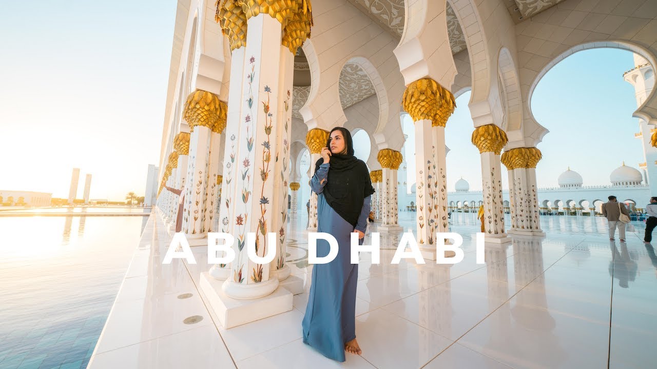 Beautiful Abu Dhabi - Top Things To Do // Grand Mosque, Sunset Camel Ride & More!