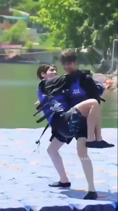 JUST HOW FAST NIGHT CHANGES 🥺 ❤️ #txt #yeonjun #taehyun #taejun #nightchanges #moa