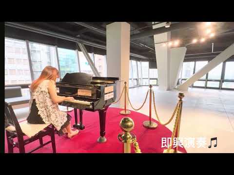 MIRAI TAMER ストリートピアノでオリジナル曲・即興演奏してみた　ヒーリングピアノ　癒し