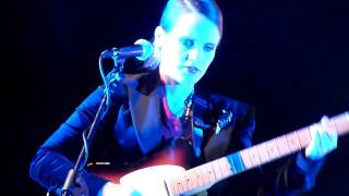 Anna Calvi - The Devil (Sesto al Reghena, Italy 2011-07-20)