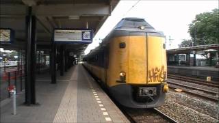 ICM 4225 vertrekt van Station Gouda
