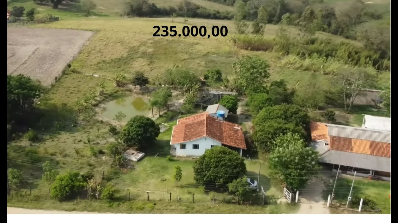 CHÁCARA COM CASA ÁGUA ARMAZÉM FRUTAS GALINHAS E ESPAÇO DE LAVOURA R$ 235 MIL Código 2460