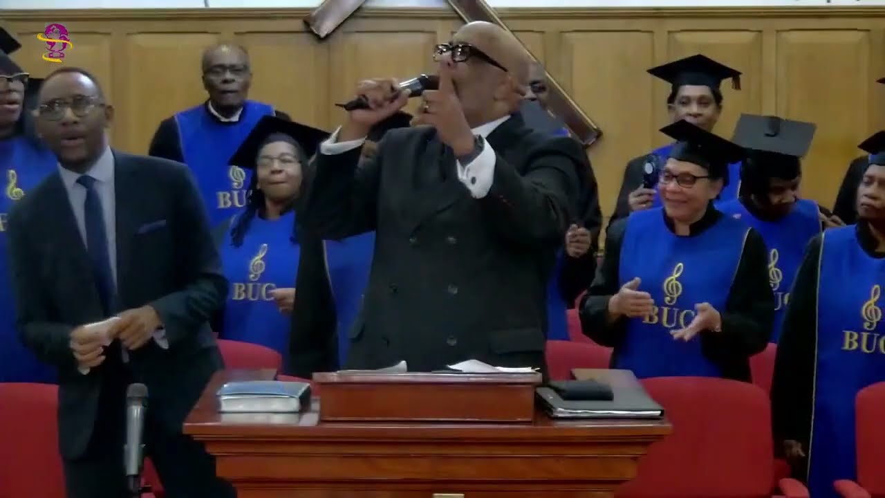 БОГ – ЭТО РАДОСТЬ 🔥🕺🏽 Епископ Декстер и церковь Бетел Гибсон Роуд отлично повеселились, работая н...