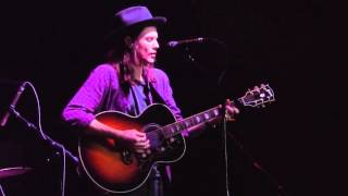 James Bay - I'm On Fire (Live in Houston 2015)