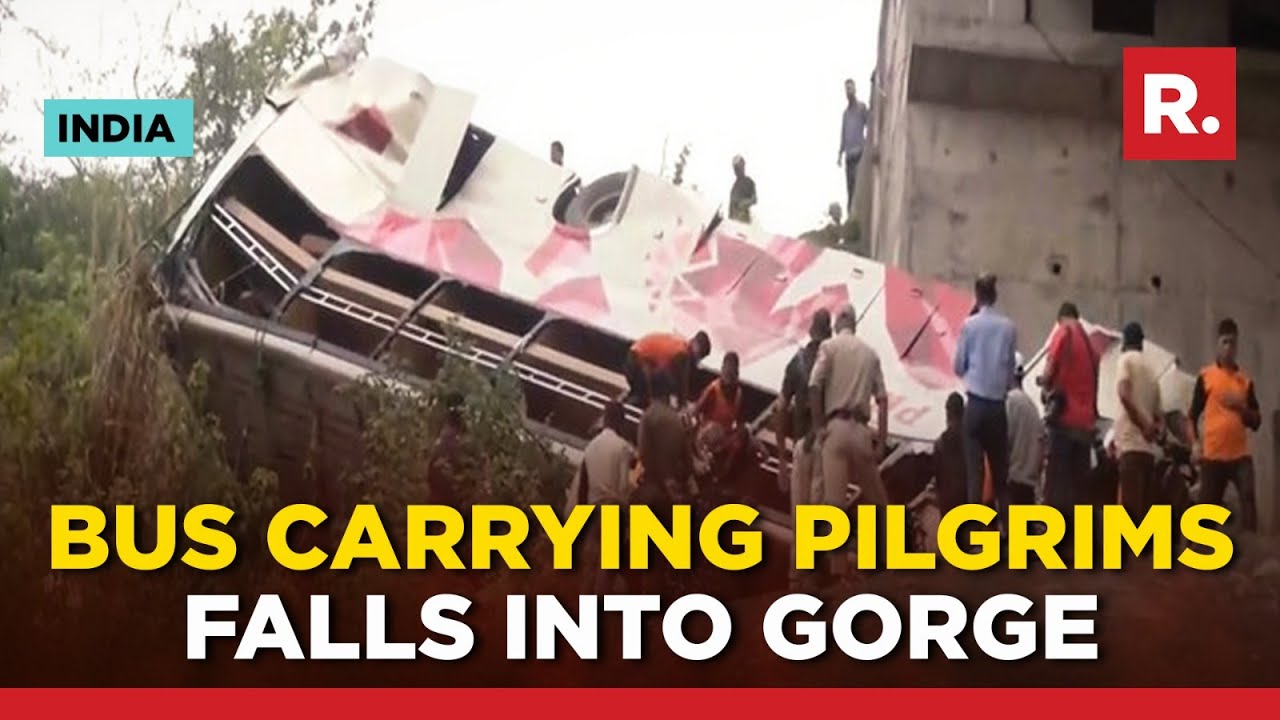 J&K: 8 Pilgrims Dead After Amritsar- Katra Bus Falls Into Gorge - YouTube