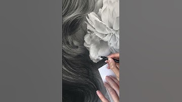 Using an eraser to create the smallest details in my drawings #shorts