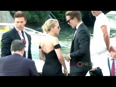 Vídeo: Scarlett Johansson pede o divórcio