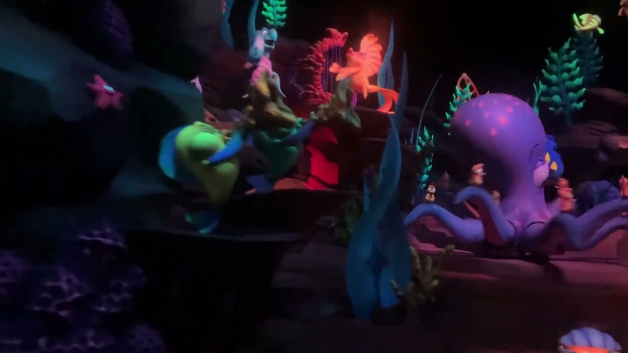 Ariel‘s grotto at Walt Disney World ride