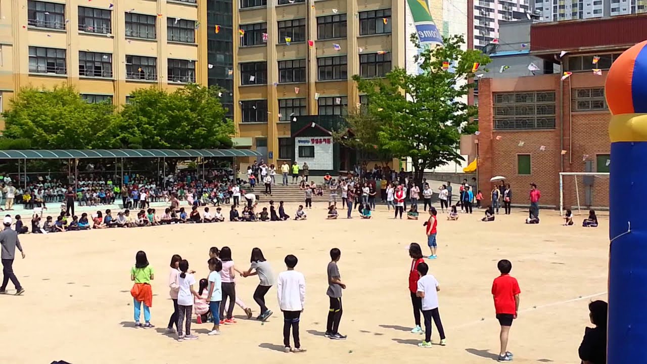 2015년 대야초등학교체육대회 청 백 육상 릴레이 정안성 마지막주자