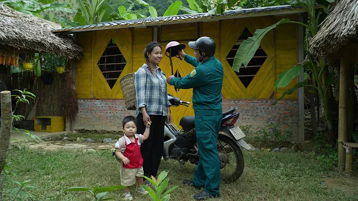 Kind policeman Son meets single mother Ly Tieu Ly on his way to work - what will he do?