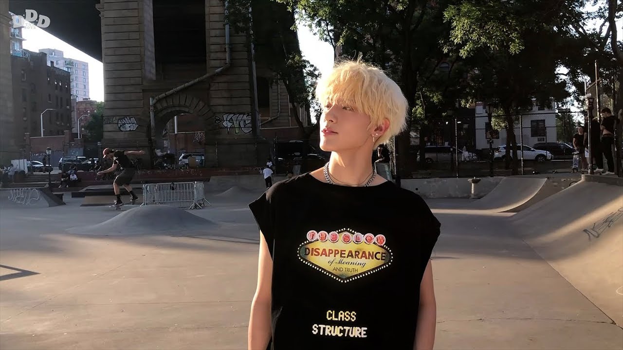 THE BOYZ(더보이즈) MINI ALBUM [DREAMLIKE] NY SHOOTING SKETCH 'ERIC