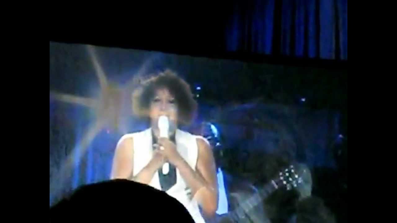 Whitney Houston sings to Kim Burrell