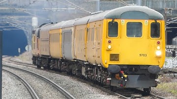 Colas Rail 37175 & 9703 DBSO Passing Elstree & Borehamwood Operating a UTU | 4/02/2023