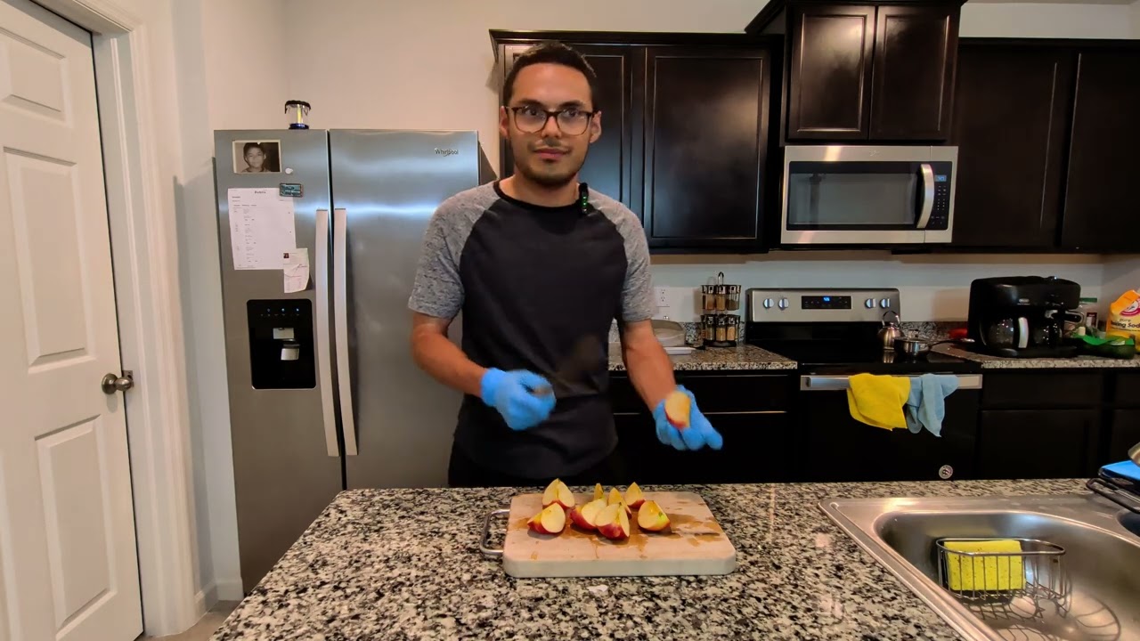 Cutting red apples tutorial.