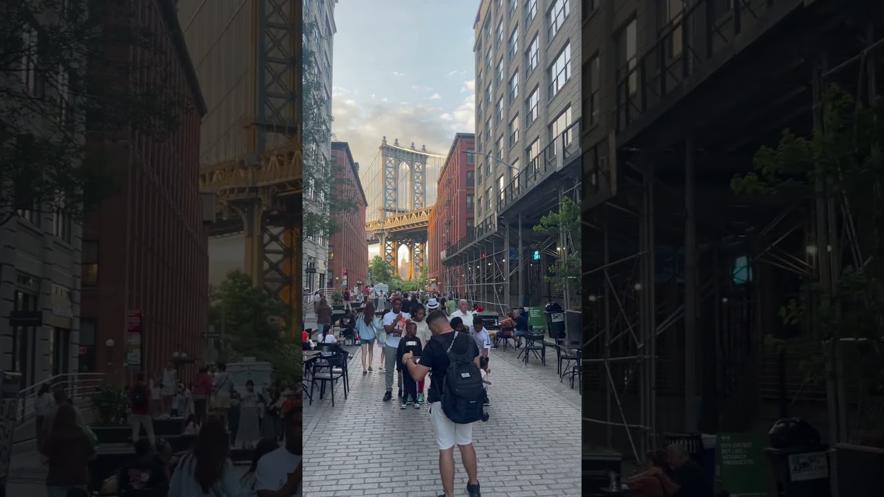 Brooklyn Bridge hidden view. 
