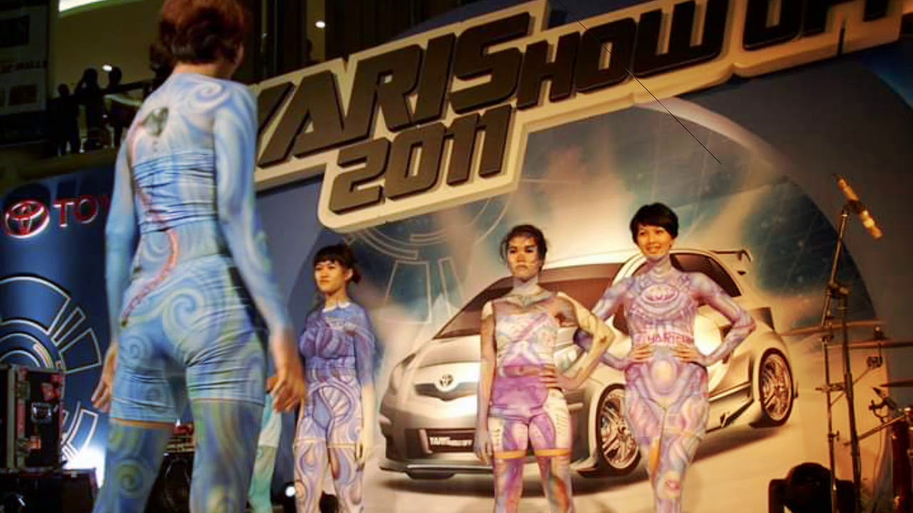 BODY PAINTING BY STEFUNK AIR BRUSH YouTube