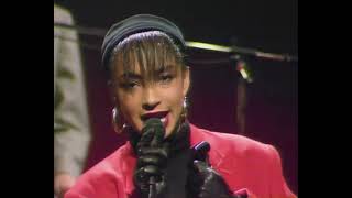 Sade – Smooth Operator (1984)