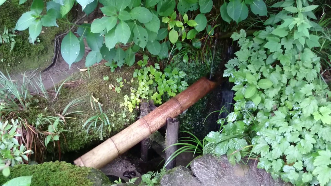 Bamboo Water Fountain in Shisendo (詩仙堂)
