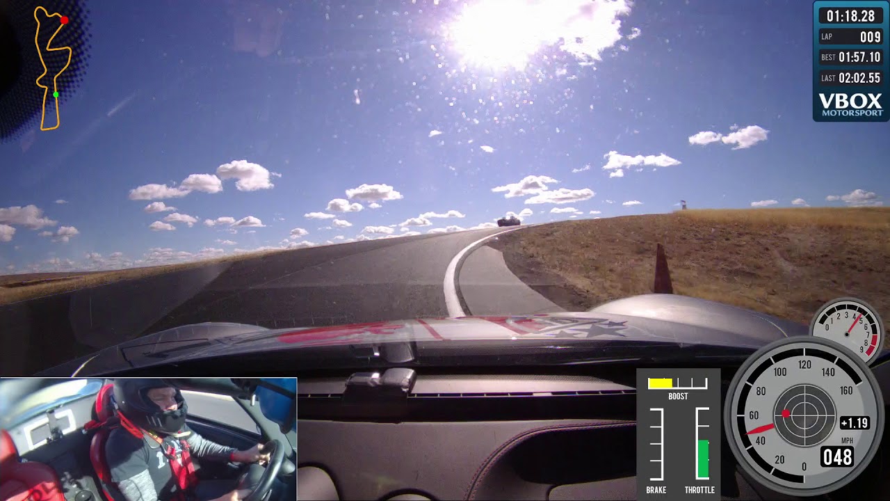 Alfa Romeo 4C in race mode at ORO CW with Lotus Exige V6 Cup - YouTube