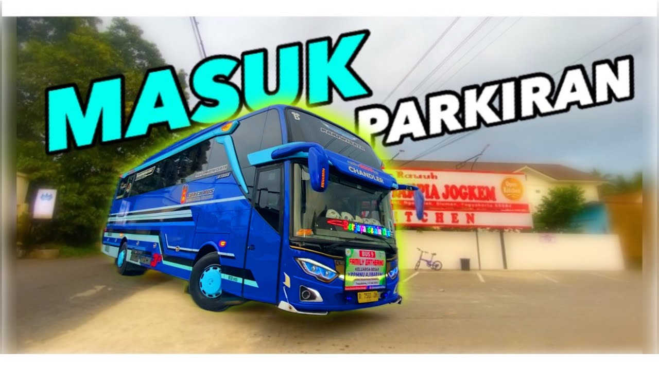 Deretan Parkir B COACH BUS di Pusat Oleh-oleh Bakpia Jogkem ( Part 3 )
