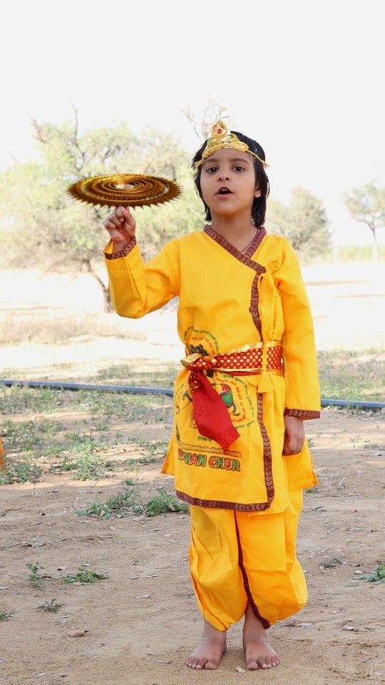 Shri Krishna ka Sudarshan Chakra or Bhakt #shorts #shrikrishna #maa #emotional