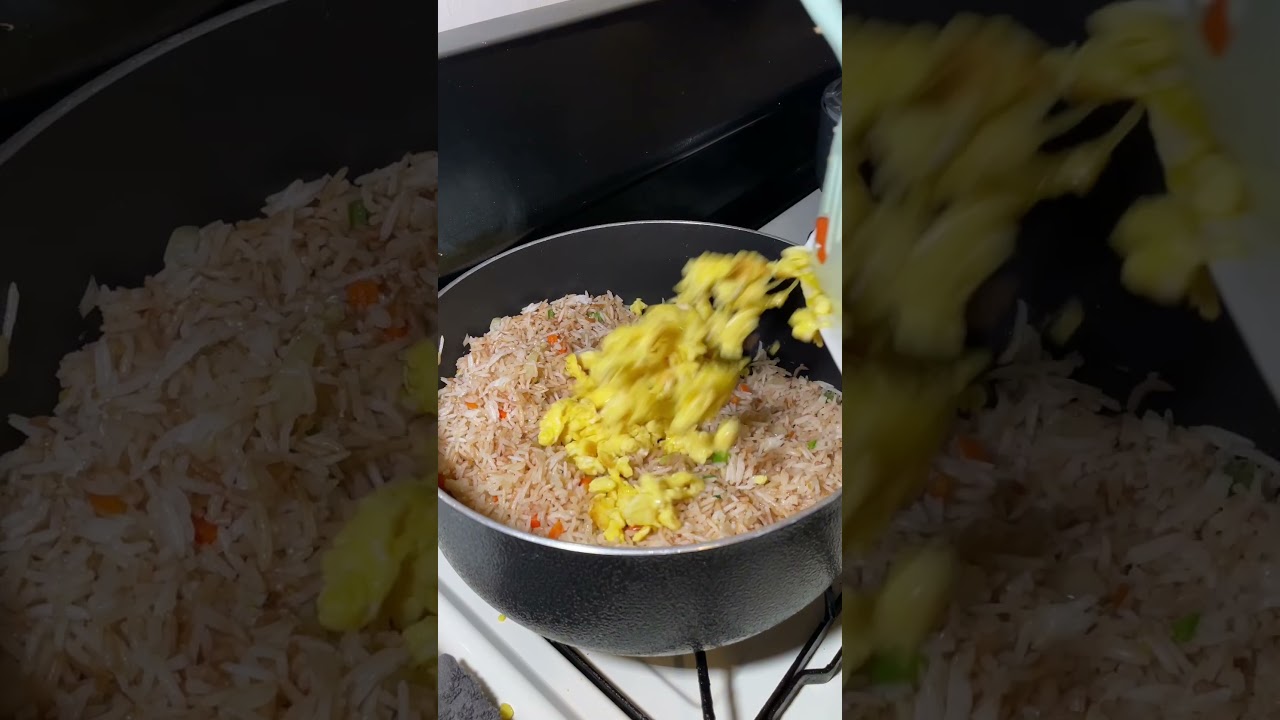 Simple egg fried rice 😋