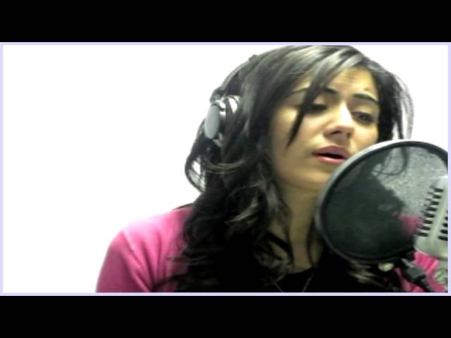 Yeh Honsla (Candlelight Cover) - Aakash Gandhi (feat. Jonita Gandhi) class=