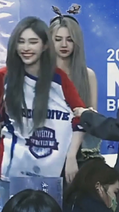 zsy jealous 😶 #snh48 #wangyi #zhoushiyu #sqhy #snh48 #cp #gl #fypシ #shorts