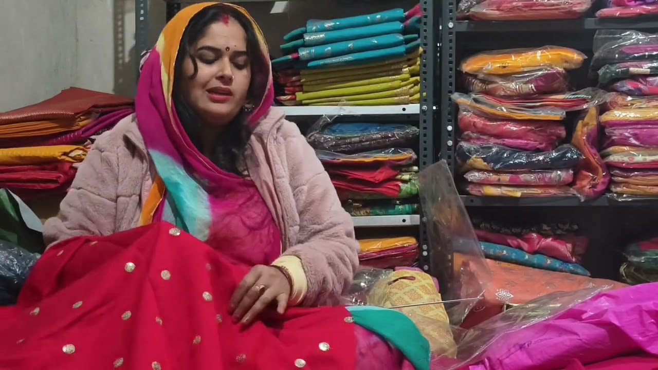  फाग ⚪सूट में आया बहुत सुंदर ♥️ कलेक्शन 👌🏻 बुकिंग 9521355067 