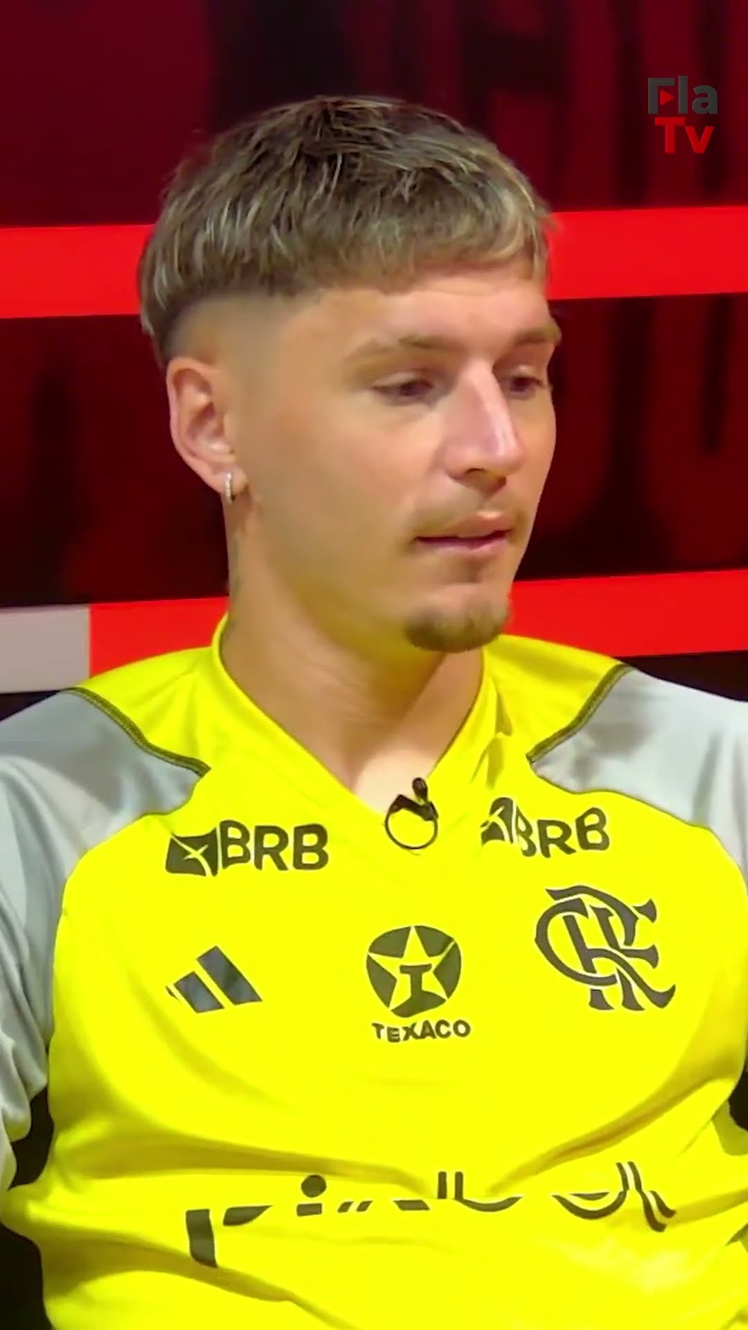 Após mais uma vitória no Brasileirão, o nosso lateral, Varela, participou do Resenha do Jogo