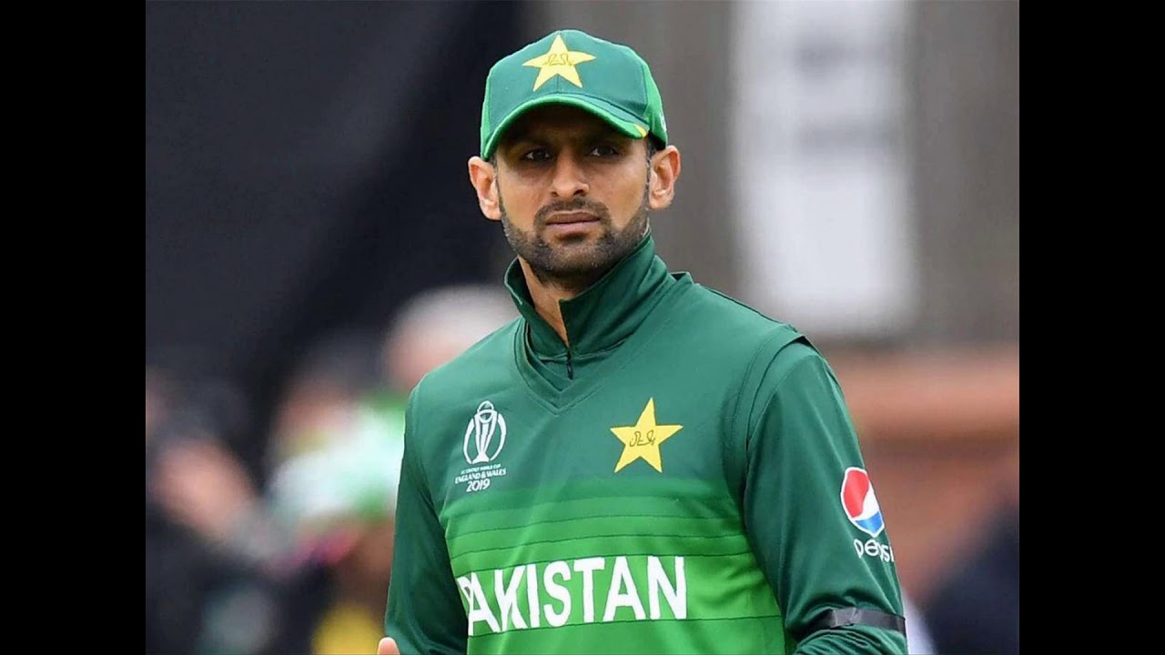 Top 10 Pakistan Cricketers with Most Runs in ODI Cricket - YouTube