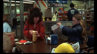 Sandwich at Greyhound -- Mary Steenburgen and Elizabeth Cheshire in Melvin and Howard