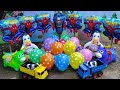 Yuhuu.. Meletuskan Balon Warna Warni, Menemukan Balon Karakter Spiderman, Superman &amp; Pinguin